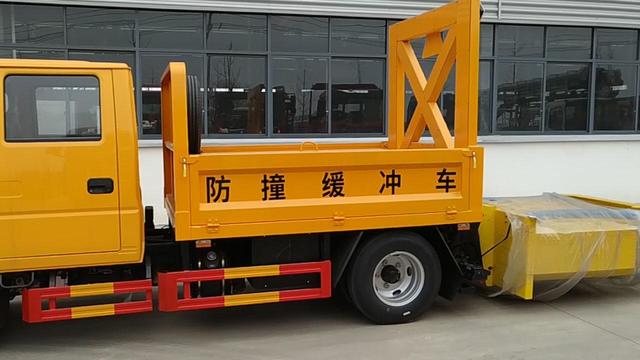 多種防撞型號掃路車，滿足不同工程需求
